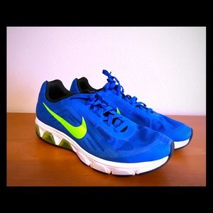 NIKE Men’s Tennis Shoes - Size 11.5